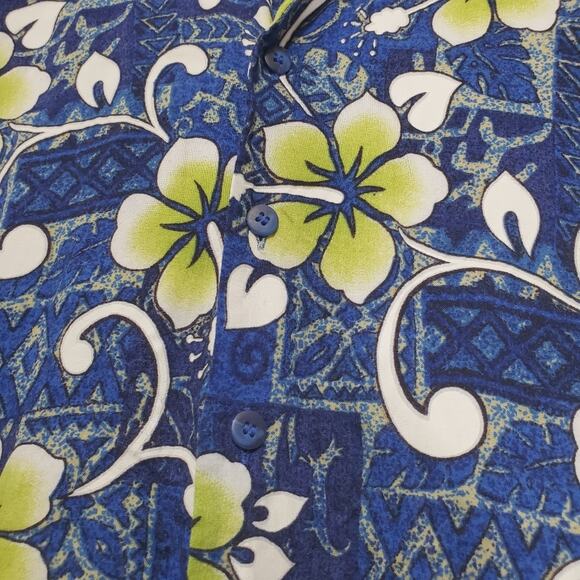 Liquid Hawaiian | Tropical Floral Print Button Up Short Sleeve Shirt - Picture 4 of 8
